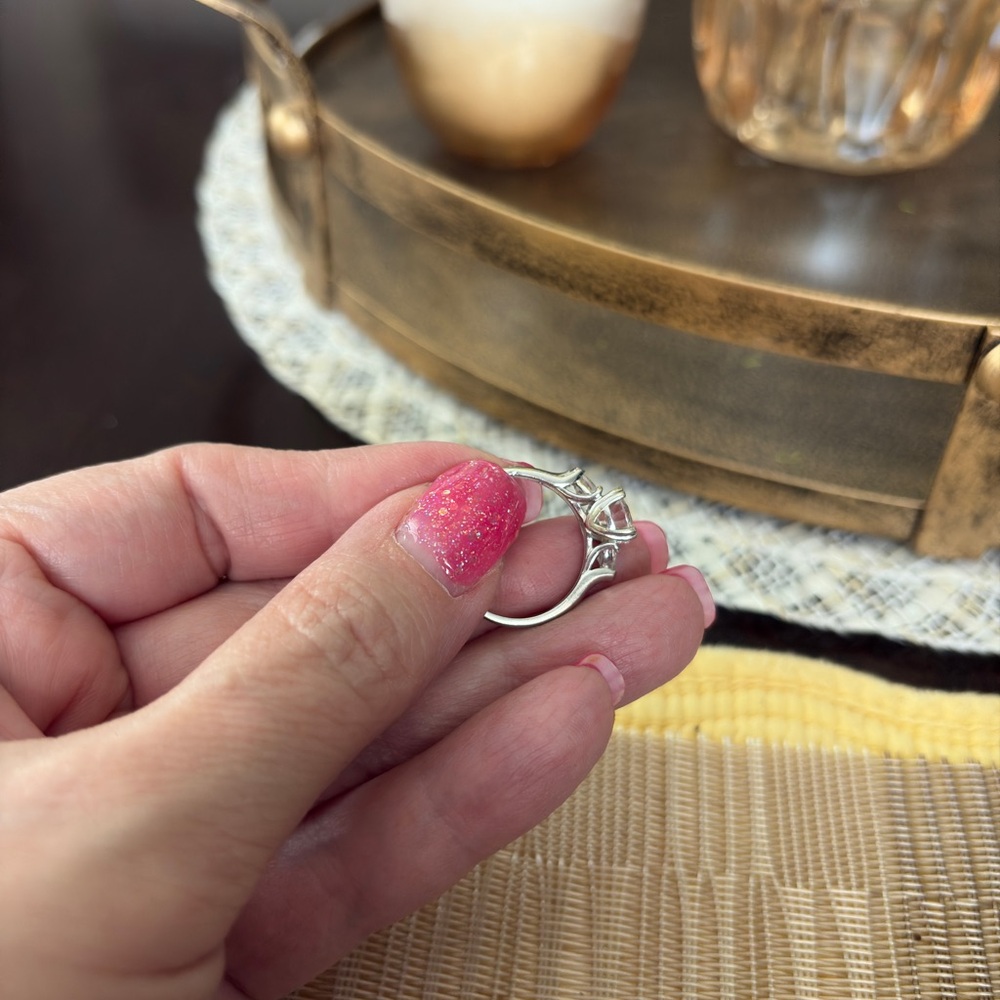 Elegant 14K white gold 3-stone Ring - Picture 5 of 13